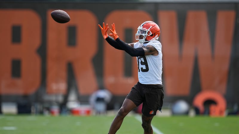 Report: Browns releasing WR Tillman, a 2023 third-round pick