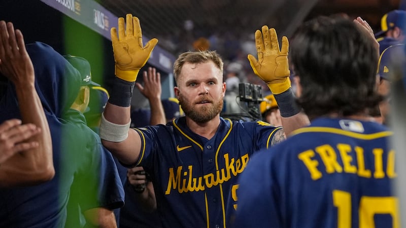 Bauers’ relentless at-bat have Brewers on brink of World Series after contemplating retirement