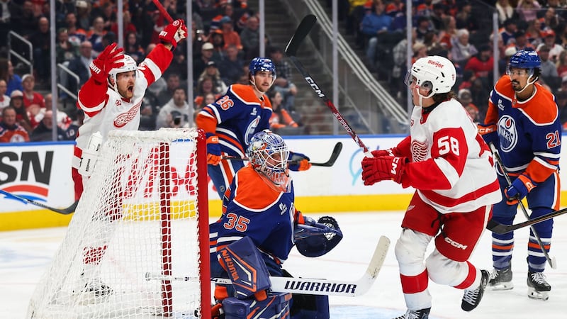 Raymond completes Red Wings’ rally with shootout winner over Oilers