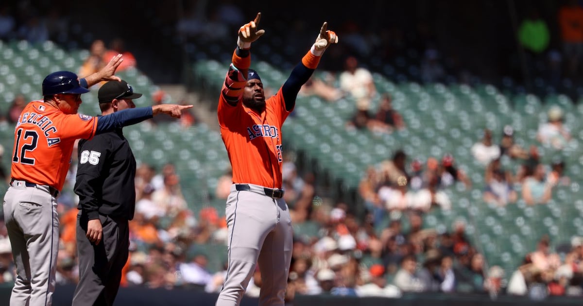 Allen’s RBI in eighth helps Astros’ bullpen secure victory over Giants