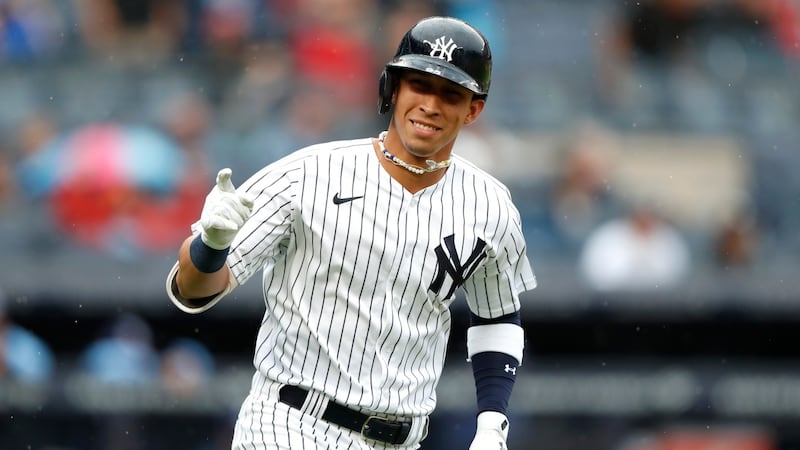 Cabrera agrees to $1 million, one-year contract with Reds