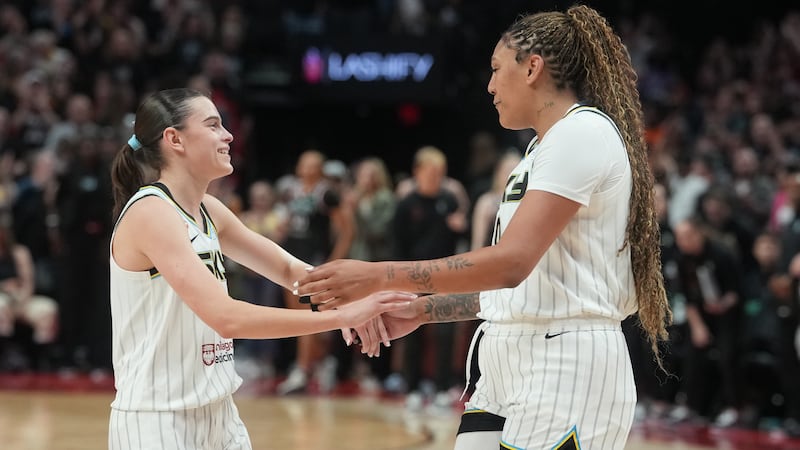 Jaquez has 20 points, eight rebounds to help Sky beat Lynx