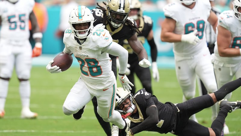 Dolphins not interested in trading star running back Achane