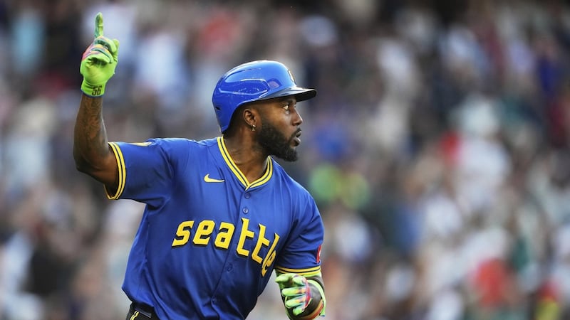 MLB qualifying offer for free agents rises to $23.15M, up 5.1% from last year