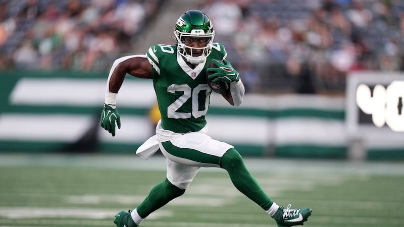 Jets RB Hall trending toward playing in opener against the Titans