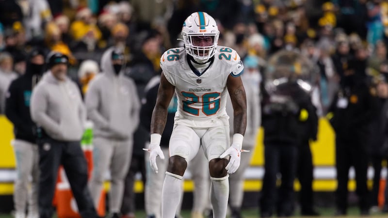 Report: Veteran CB Douglas agrees to one-year contract with Commanders