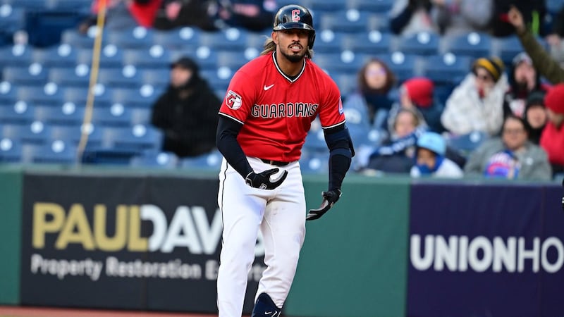 Mets claim infielder Arias off waivers from Guardians
