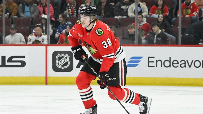 Blackhawks agree to two-year, $1.9 million deal with D Del Mastro