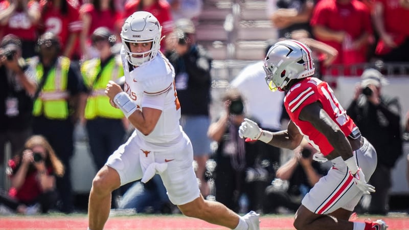 Heisman hopefuls Manning, Sayin to face off Saturday as No. 4 Texas meets No. 1 Ohio State on TSN