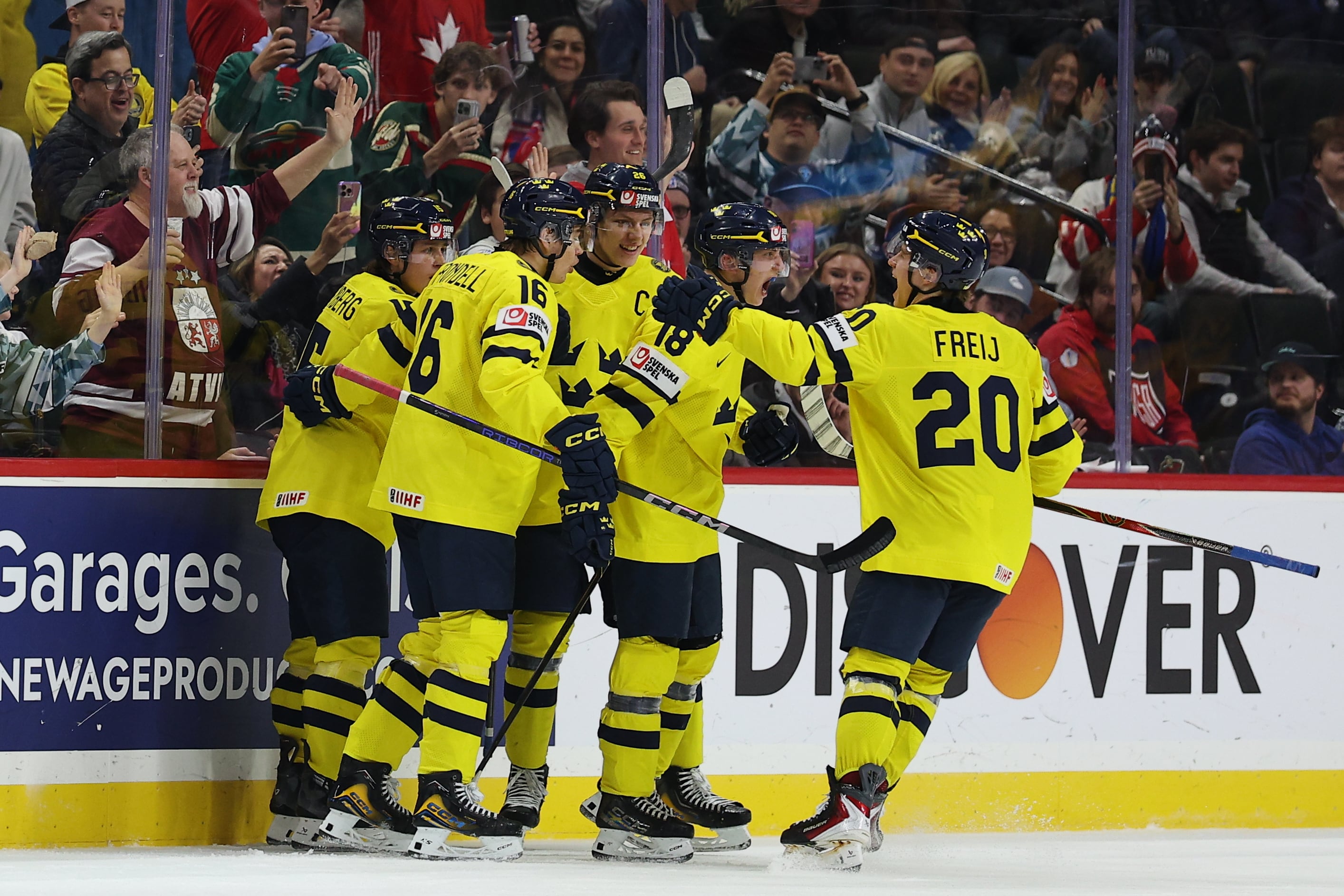 Sweden leading Czechia 2-0 through two periods in WJC final