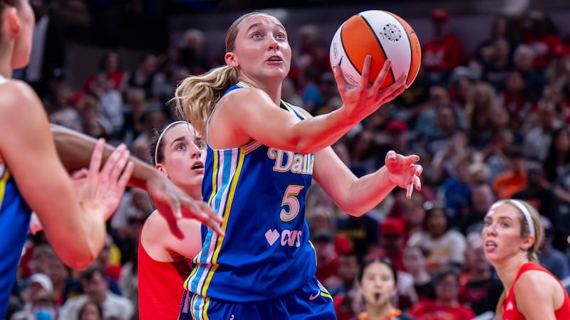 Ogunbowale, Bueckers hold off Clark’s Fever as Wings win highly anticipated season opener