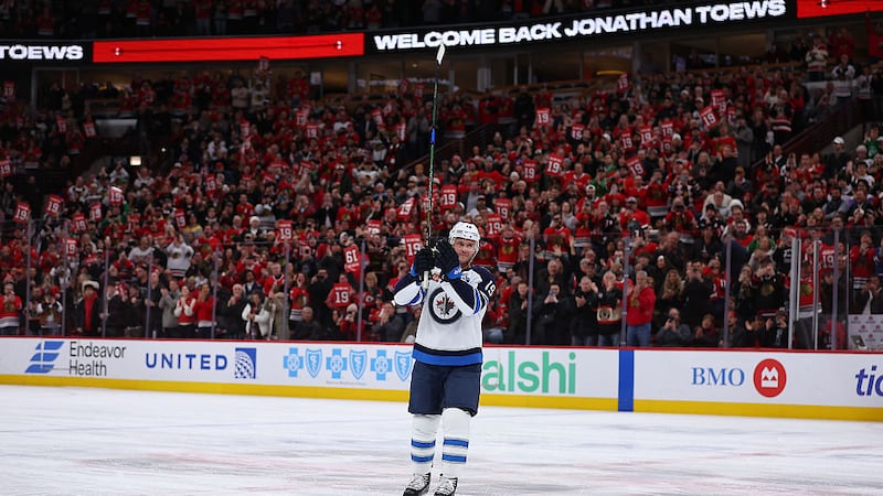 Jets’ Toews noncommittal on playing future, but hopes to stay in Winnipeg