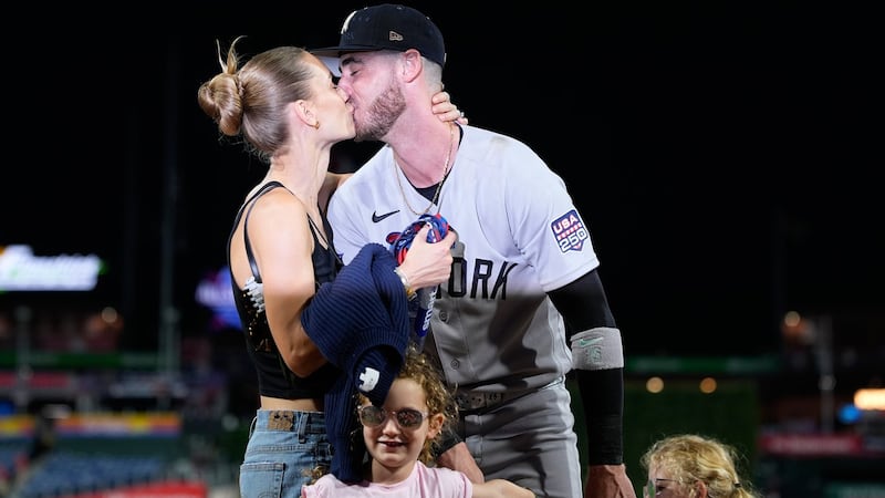 Cody Bellinger wins All-Star MVP as his dad, former big leaguer Clay, looks on