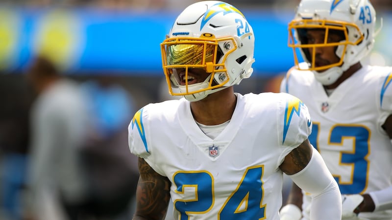 Safety Adderley signs with Colts, ending retirement