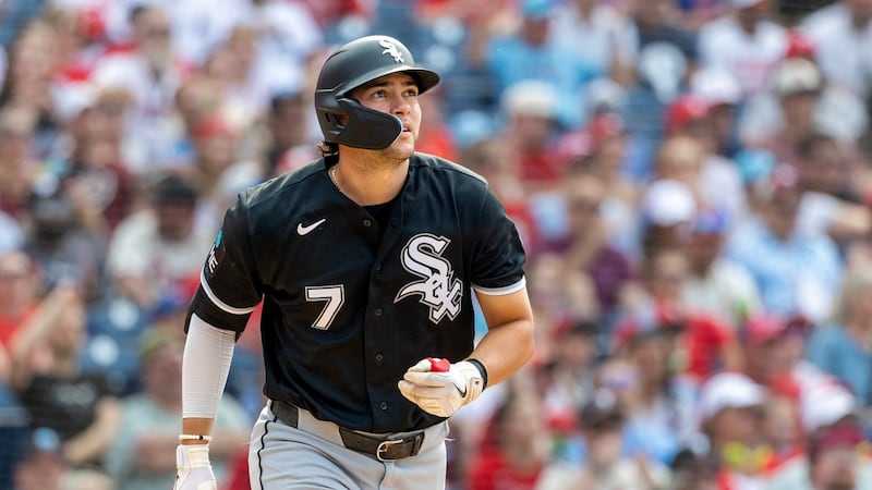 Gonzalez hits first major league homer, White Sox beat Phillies