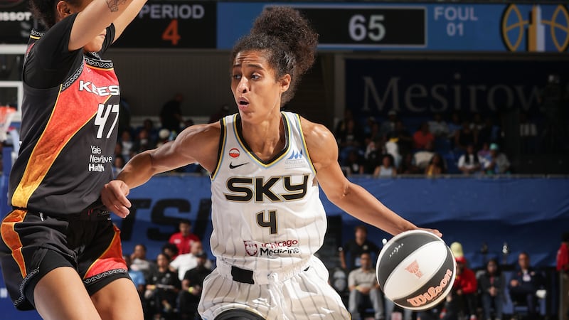 Diggins scores 24 as Sky beat Sun to end five-game losing streak