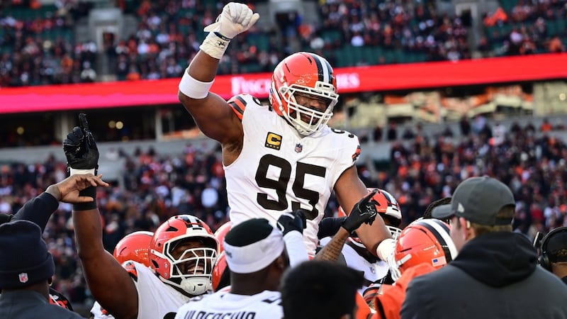 Rams’ Garrett voted as top edge rusher in NFL
