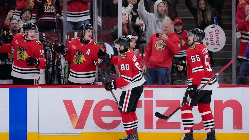 Teravainen helps Blackhawks beat Penguins in Bedard’s season debut