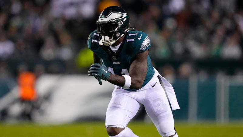 Patriots enter draft needing edge rushers as possible pursuit of Brown remains in spotlight