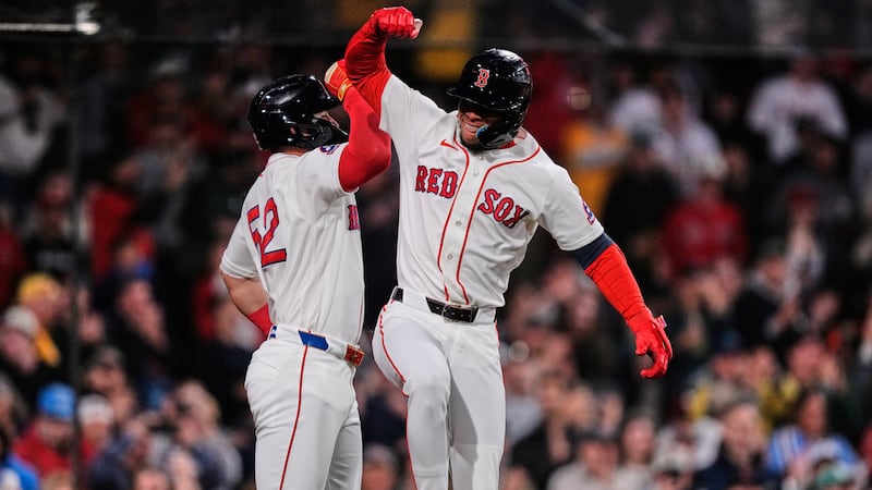 Rafaela’s pinch two-run homer leads Red Sox over Phillies as Schwarber streak stopped