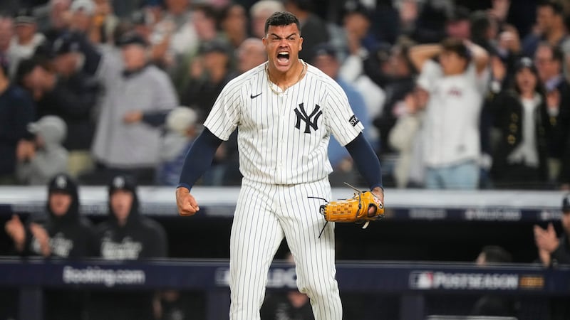 Yankees place slumping reliever Cruz on 15-day injured list with right elbow discomfort