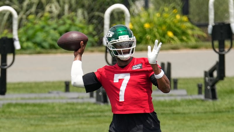 Investigation into alleged battery by Jets QB Smith no longer active