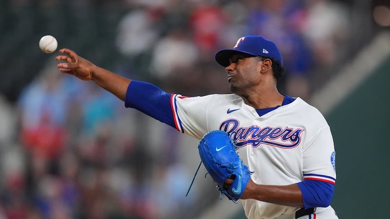 Rocker allows one hit over six innings and Rangers get season-high 18 hits in rout of White Sox