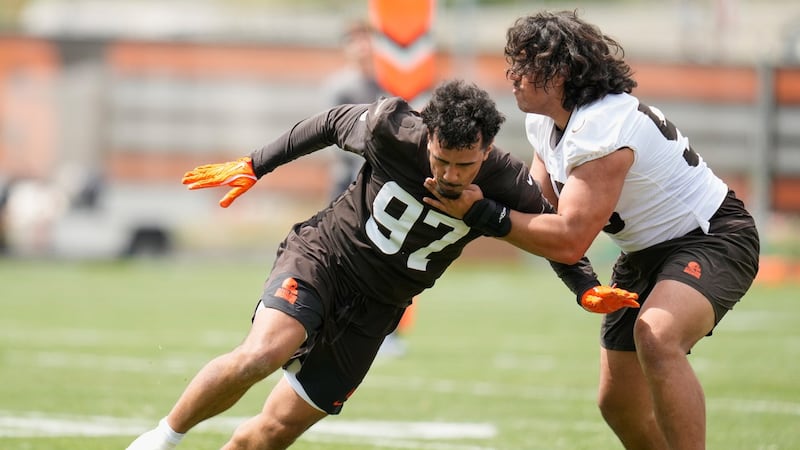 Browns rookie minicamp turns into a family affair for Spencer and Logan Fano