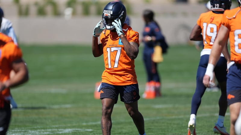 Early impressions of new Broncos WR Jaylen Waddle at OTAs