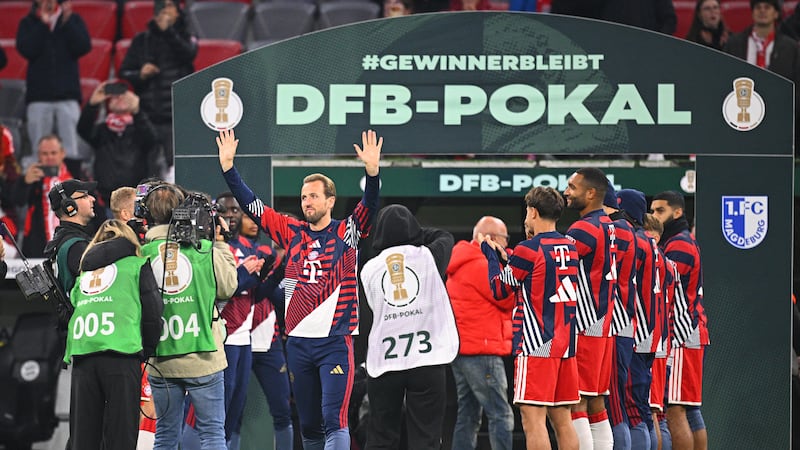 Ballon d’Or winner Kane gets guard of honor from Bayern teammates before German Cup game