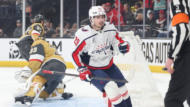 Capitals trade RFA Lapierre to Penguins after adding Kyrou, Tuch