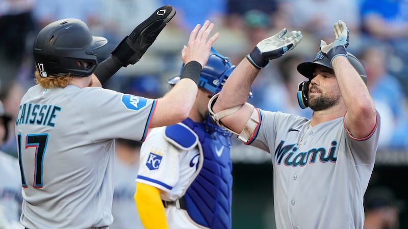 Pauley drives in four as the Marlins beat Royals in Kansas City