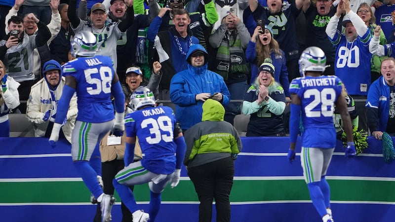 Smith-Njigba has 150 receiving yards and TD as Seahawks hand Chiefs first loss of the season