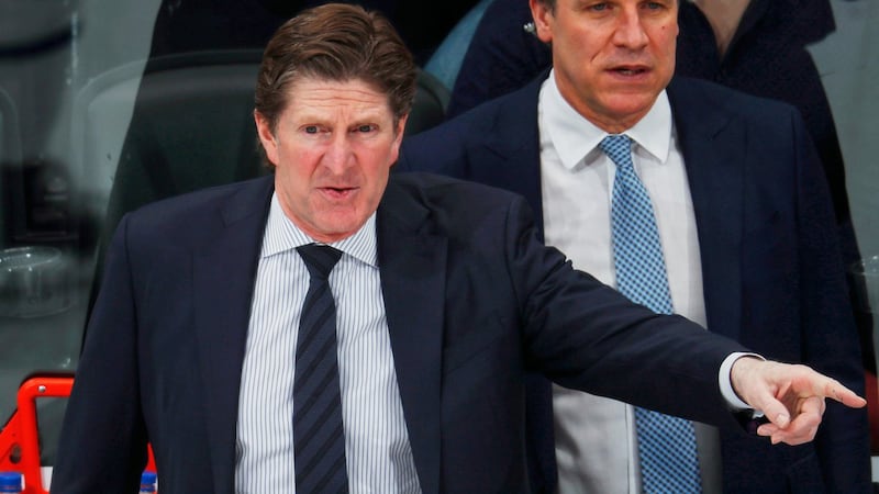 Oilers officially name Babcock head coach; Smith part of staff