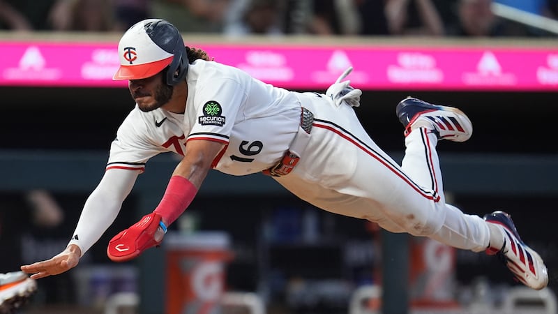 Martin homers as part of four-hit night to help Twins over Orioles