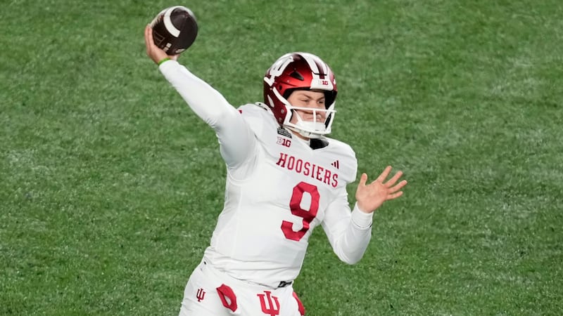 Finally healthy, Canadian QB Rourke showing off at 49ers rookie camp: ‘Love the arm talent’