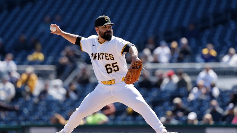 White Sox get RHP Urquidy from Pirates in trade for minor league pitcher