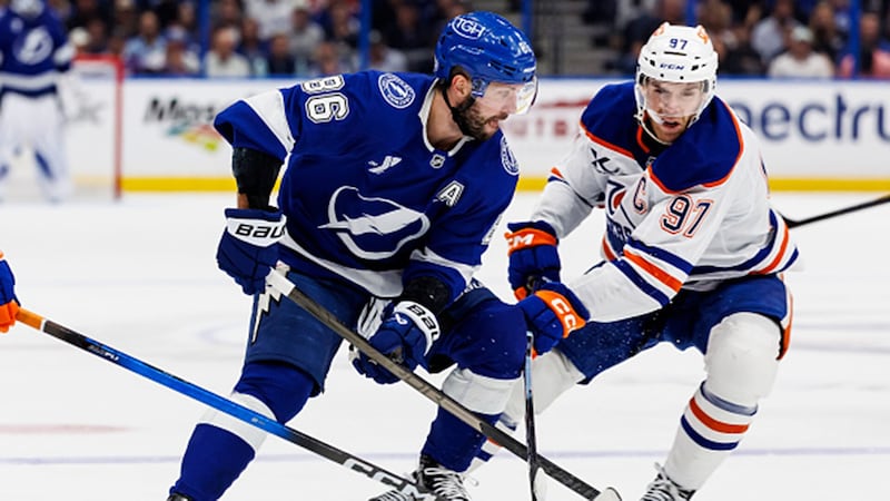 'He's obviously feeling it right now': Kucherov, Bolts in town to face Oilers
