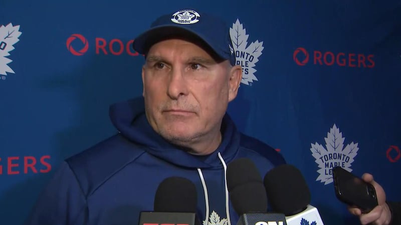 Berube expresses what it means to him to coach the Leafs: 'I love it'