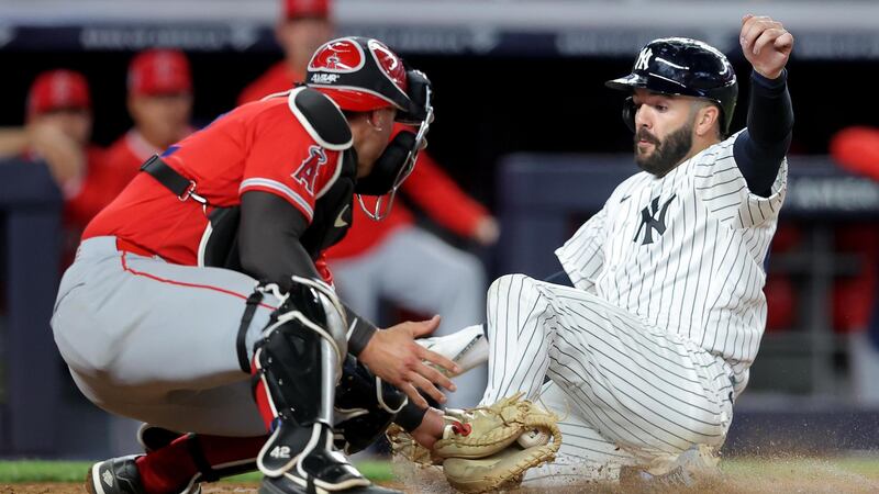 Yankees walk off on Caballero's two-run single
