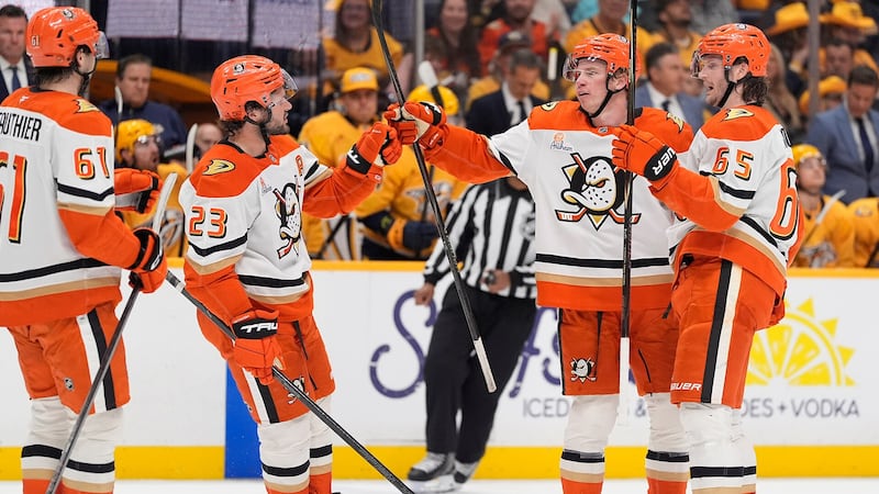 NHL: Ducks 5, Predators 4