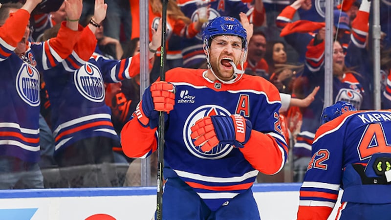 Draisaitl doesn't miss a beat in return to lineup as Oilers take Game 1