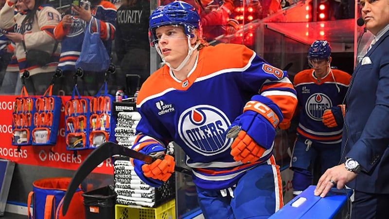 Oilers' Dickinson a game-time decision; Samanski draws in