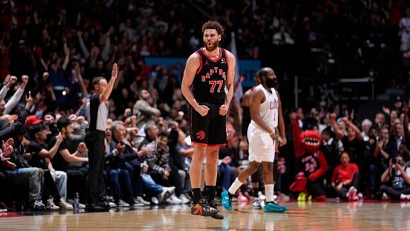 Could Battle emerge as a trusted shooter for Raptors with IQ out of the lineup?