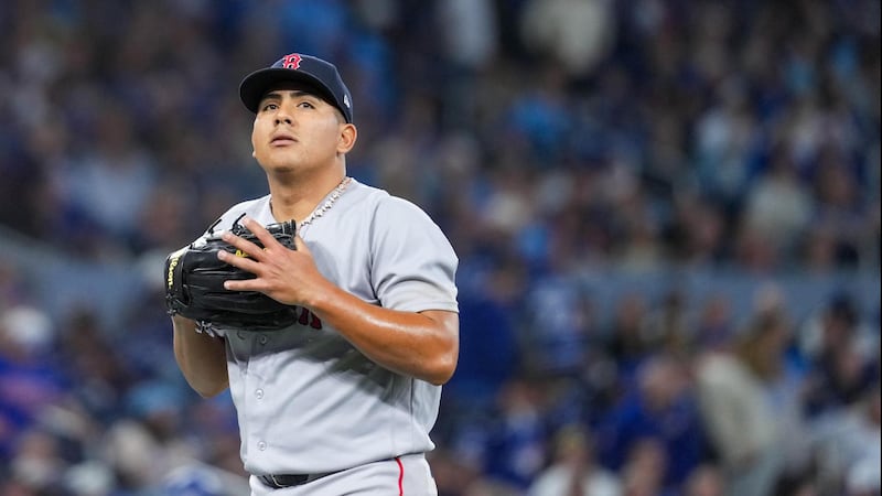 Ranger Suarez throws his 10th strikeout for the Red Sox