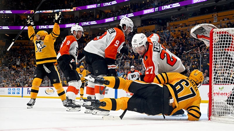 How have the Flyers let the Penguins get back into the series?