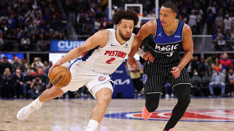 Cade Cunningham seals the game for the Pistons with a smooth jumper