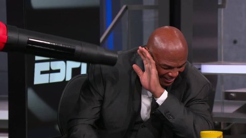 'Shaqtin' a Fool' ... with a leaf blower