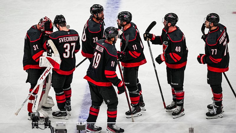 Hurricanes overcome their first speed bump for sixth straight win