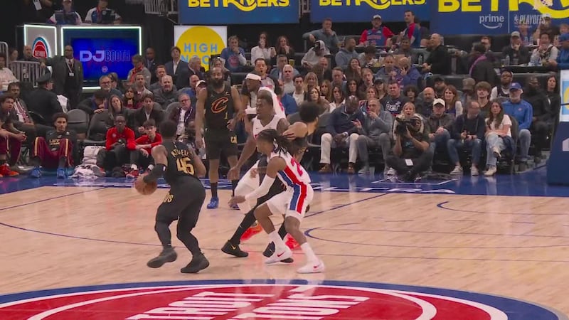 Must See: Donovan Mitchell hits ridiculous near-logo 3 over two defenders
